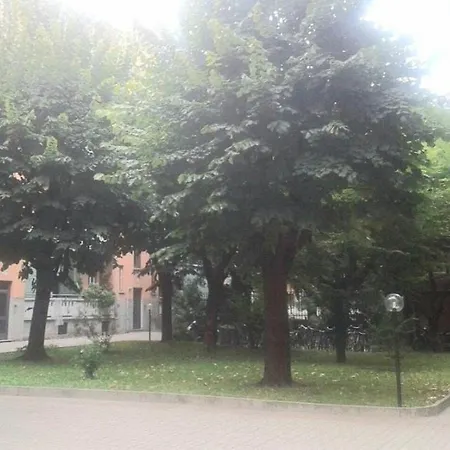 Allegra Stanza Privata San Siro Milán